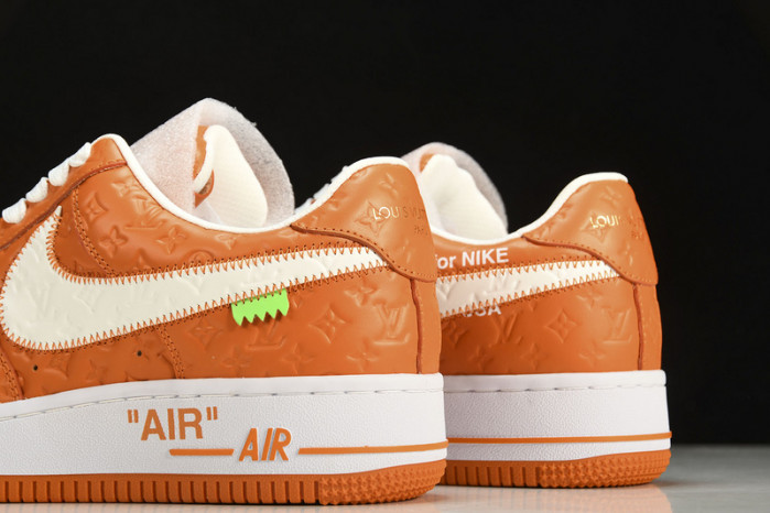 Nike Air Force 1 LV 61M690