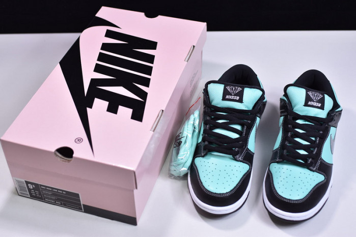 Nike SB x Diamond Dunk  ＂Tiffany＂ 304292-402