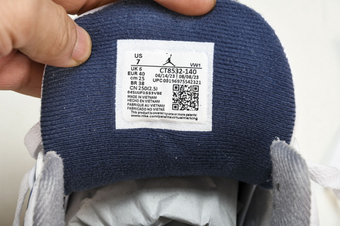 Air Jordan 3 “Midnight Navy”  CT8532-140