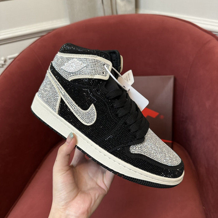 AIR JORDAN 1 RETRO  AJ-23