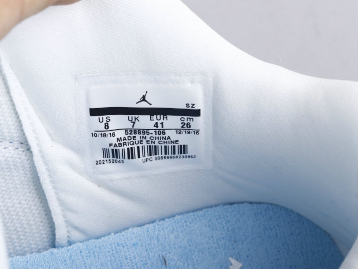 Jordan 11 Retro Low University Blue  528896-106