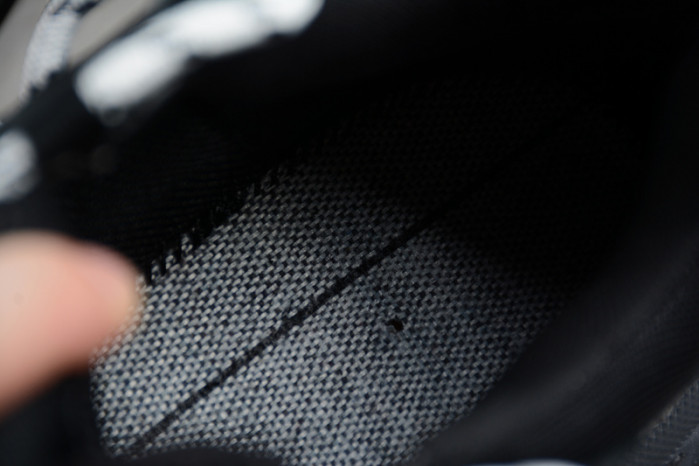 BLCG Triple S Black Clear Sole  541624 W09O1 1000