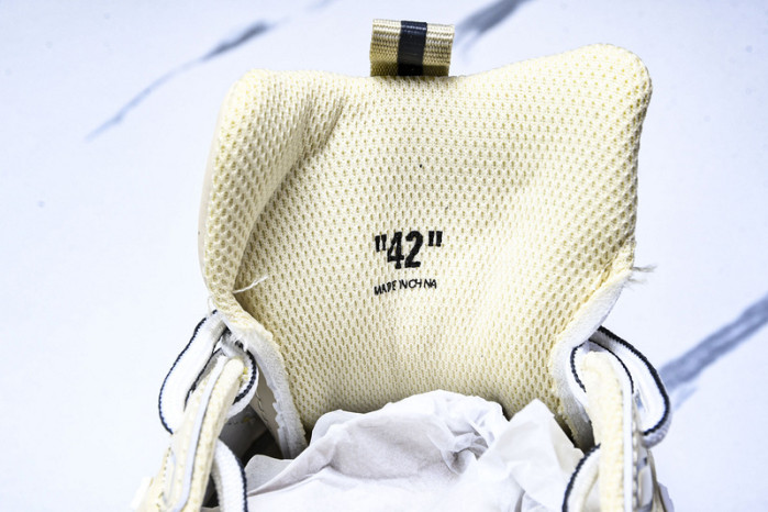 OF C/O  SNEAKER  FOR-022301