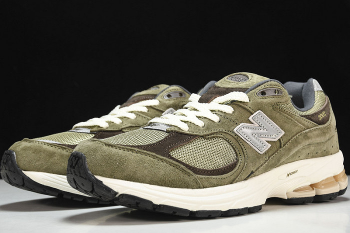New Balance yeeshoes  M2002RHN