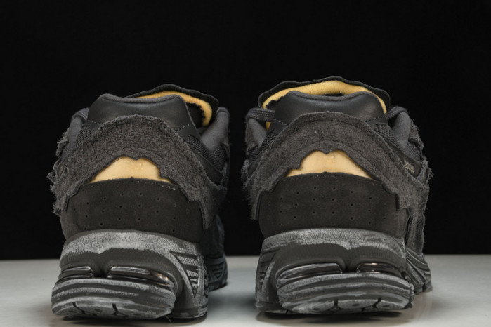 New Balance yeeshoes  M2002RDB