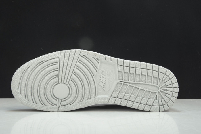 AIR JORDAN 1 HIGH OG “STAGE HAZE” 575441-108