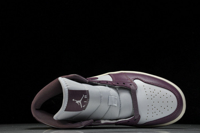 Air Jordan 1 Mid “Sky J Mauve”  BQ6472-050