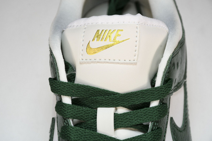 Nike Dunk Low LX “Gorge Green  FJ2260-002