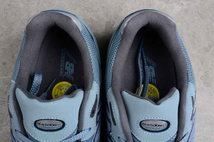 New* Balance WL2002 ML2002RR