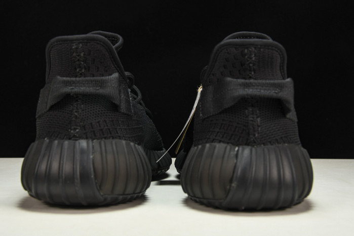 Yeezy Boost 350 V2 Cinder “Onyx” HQ4540