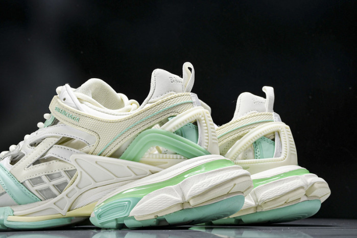 BLCG Track  2.0  W3AE2 3911