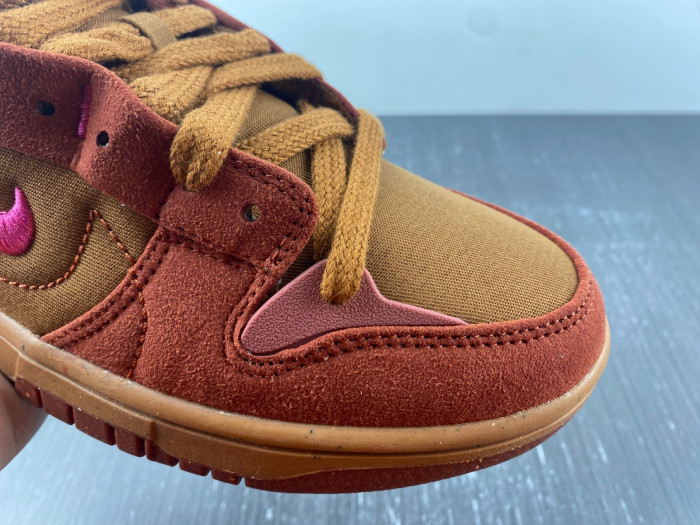 Nike SB Low DH4402-200