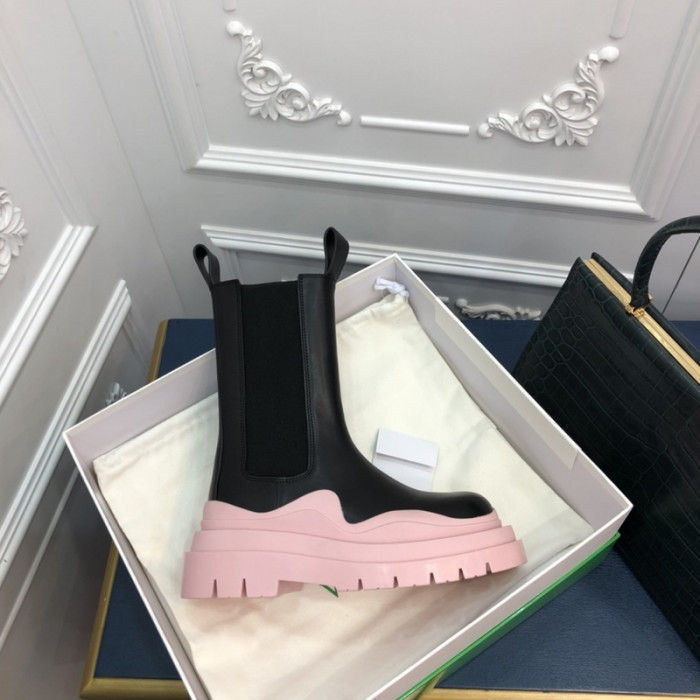 BOTEGA VENETA BOOTS